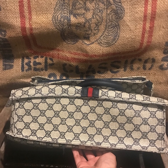 💔Sold💔❗️last price cut❗️VTG Gucci navy print - Picture 2 of 8